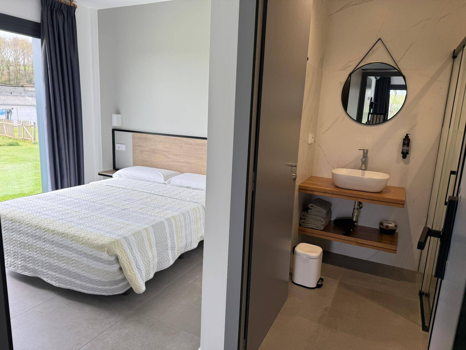 alberguesanlorenzobruma_habitacion_matrimonio_3