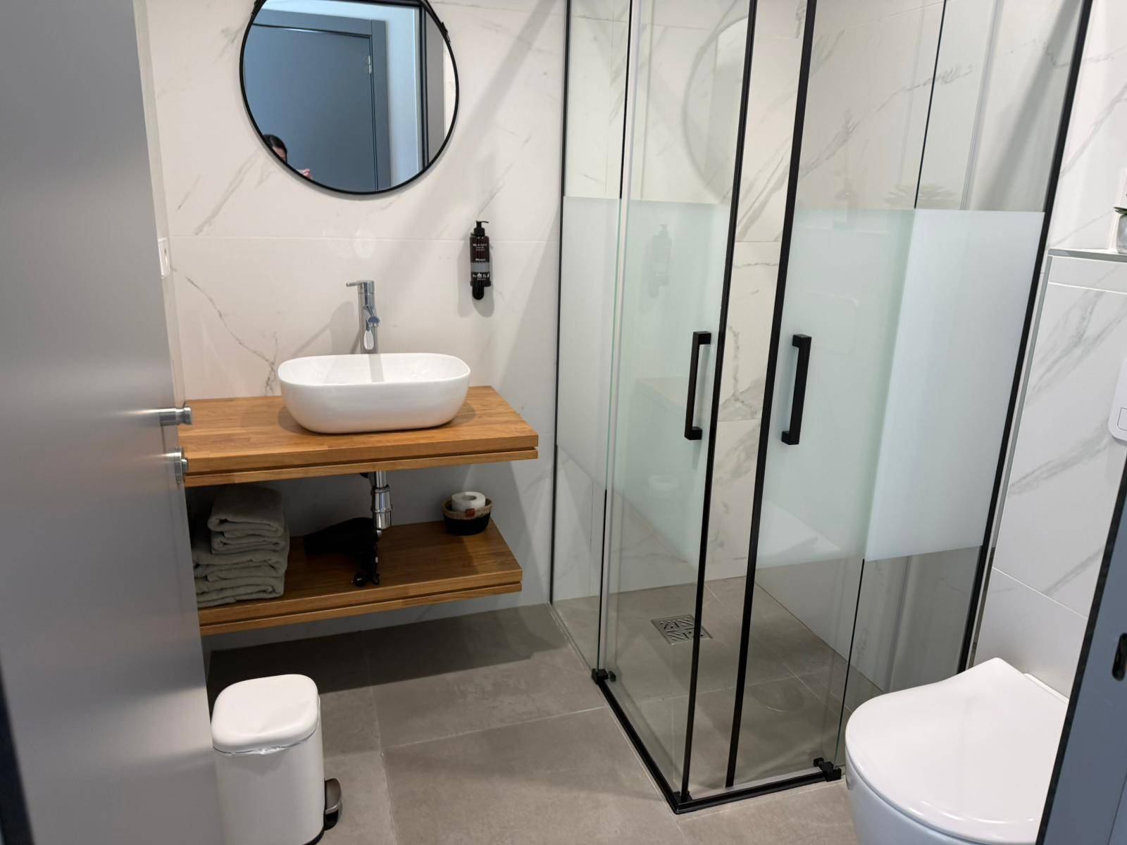 alberguesanlorenzobruma_habitacion_matrimonio_4