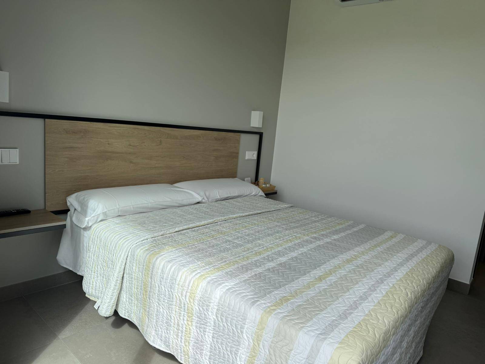 alberguesanlorenzobruma_habitacion_matrimonio_5