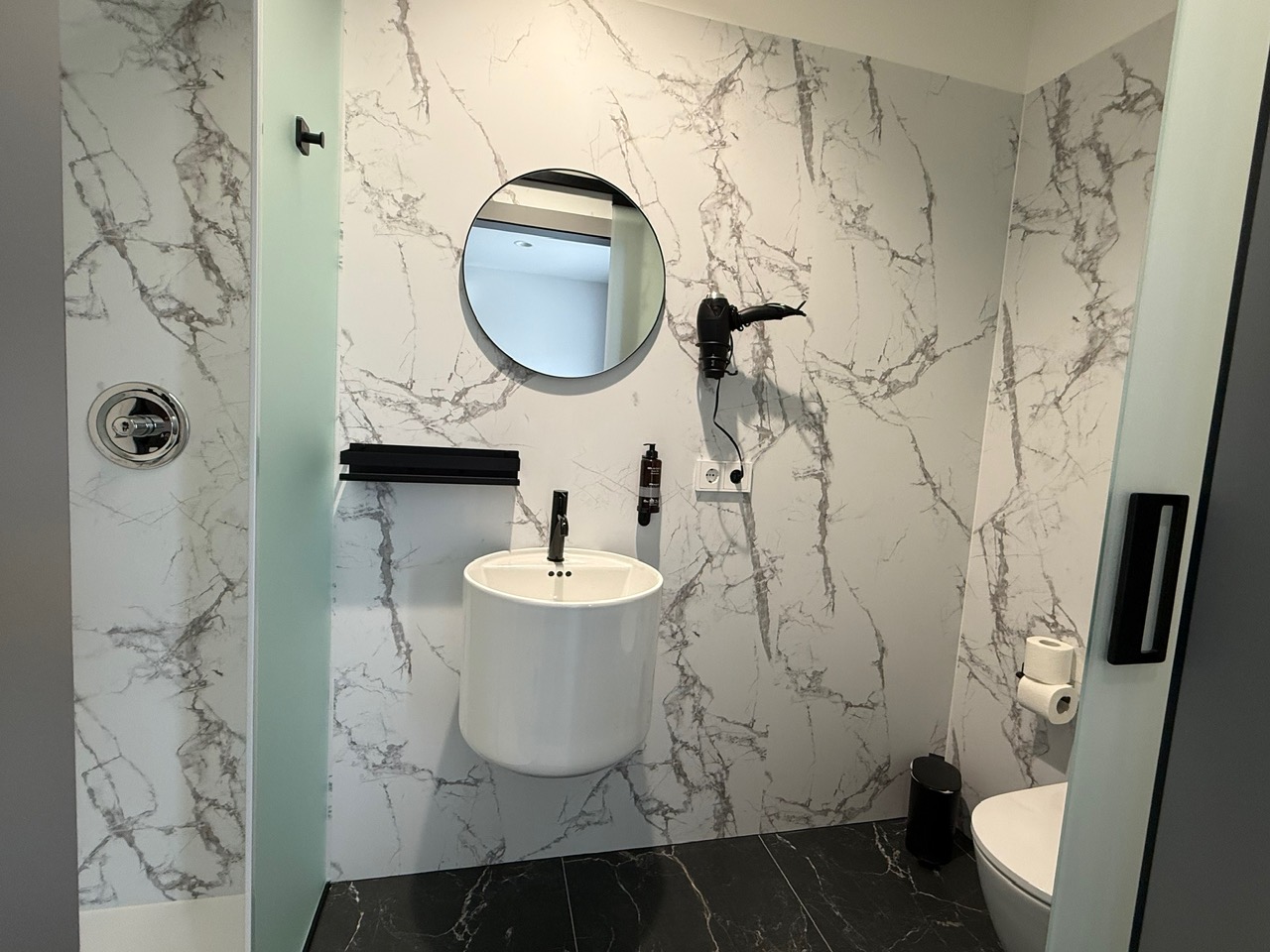 alberguesanlorenzobruma_habitacioncuadruple_1